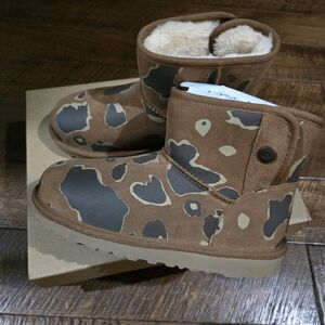 UGG Brown and Black Camouflage Boots